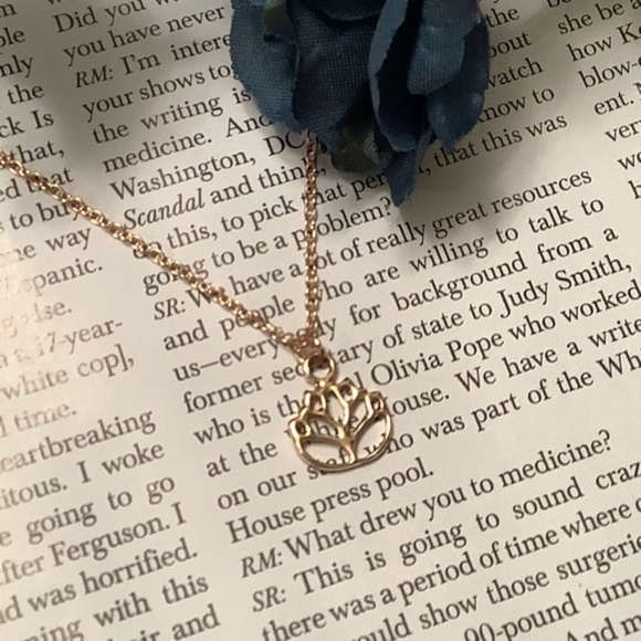 🌺 LOTUS FLOWER NECKLACE BOHO CHIC GYPSY BOHEMIAN FLORAL CHARM GIFT MOTHER MOM - Picture 3 of 6